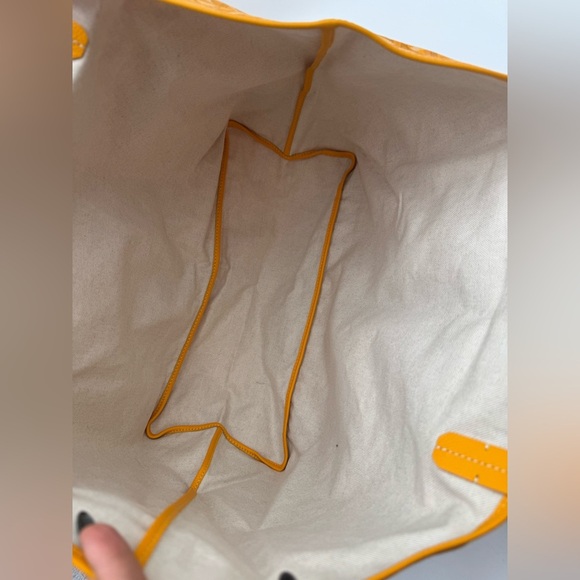 Goyard Saint Louis GM Tote Yellow Snoopy Marquage Limited Edition w/ Pochette - Picture 9 of 17